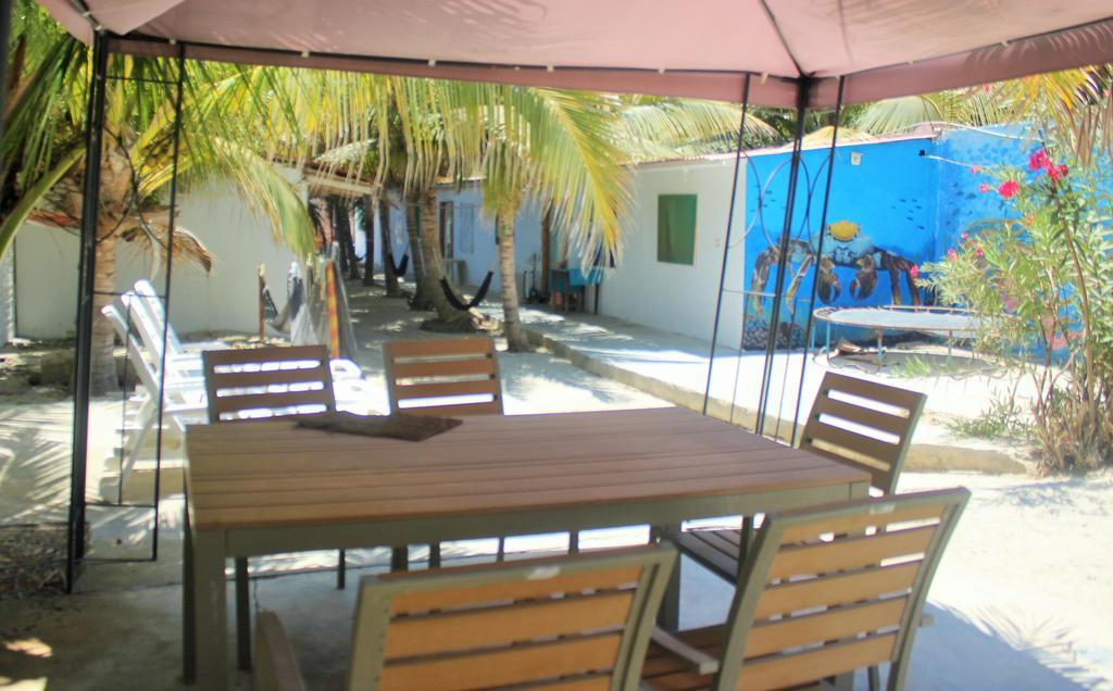 Angeles Del Mar Hotel Mancora Exterior photo